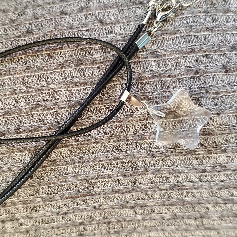 Clear glass star pendant necklace